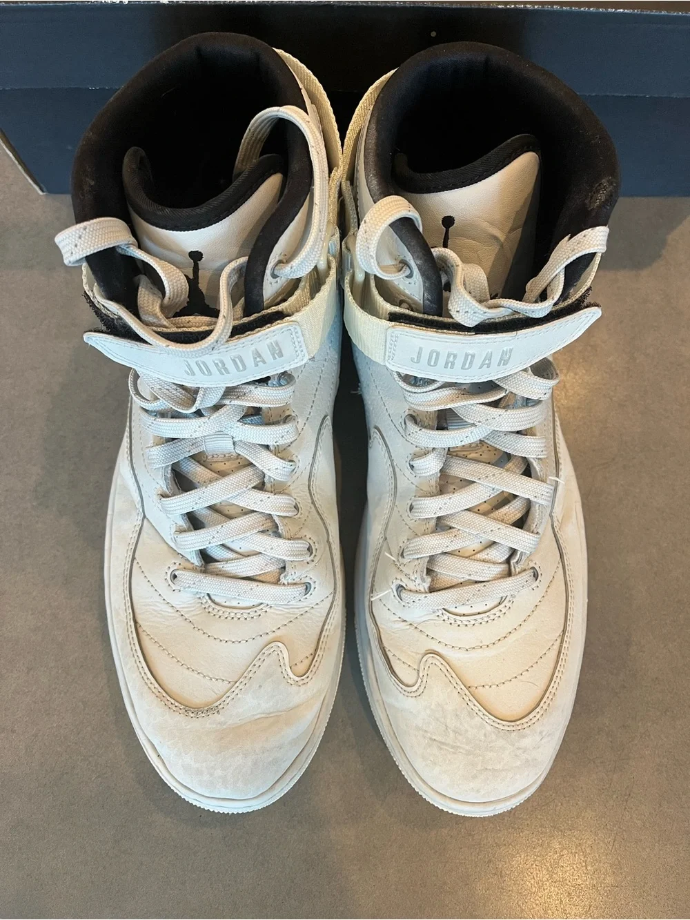 Men’s Jordan KO 23 Leather High Top Lace up Basketball Shoes Size 12